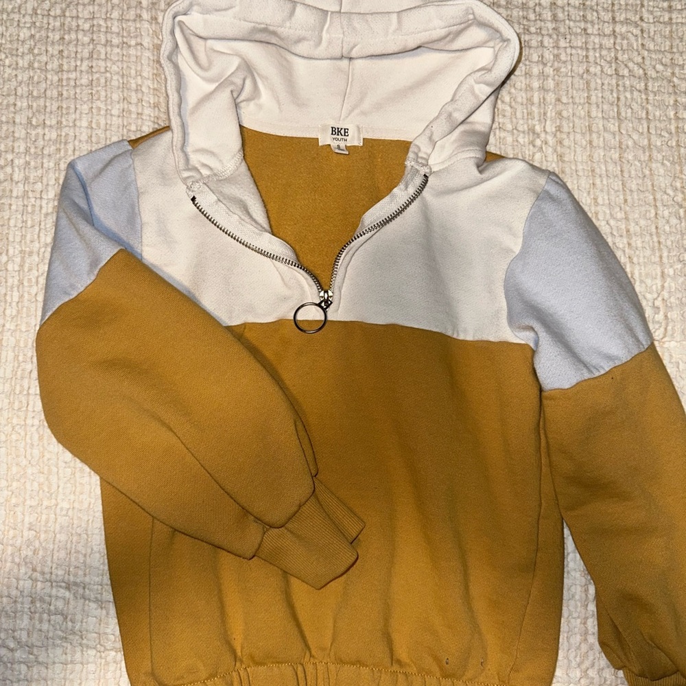 Girls youth BKE Buckle hoodie. Color block